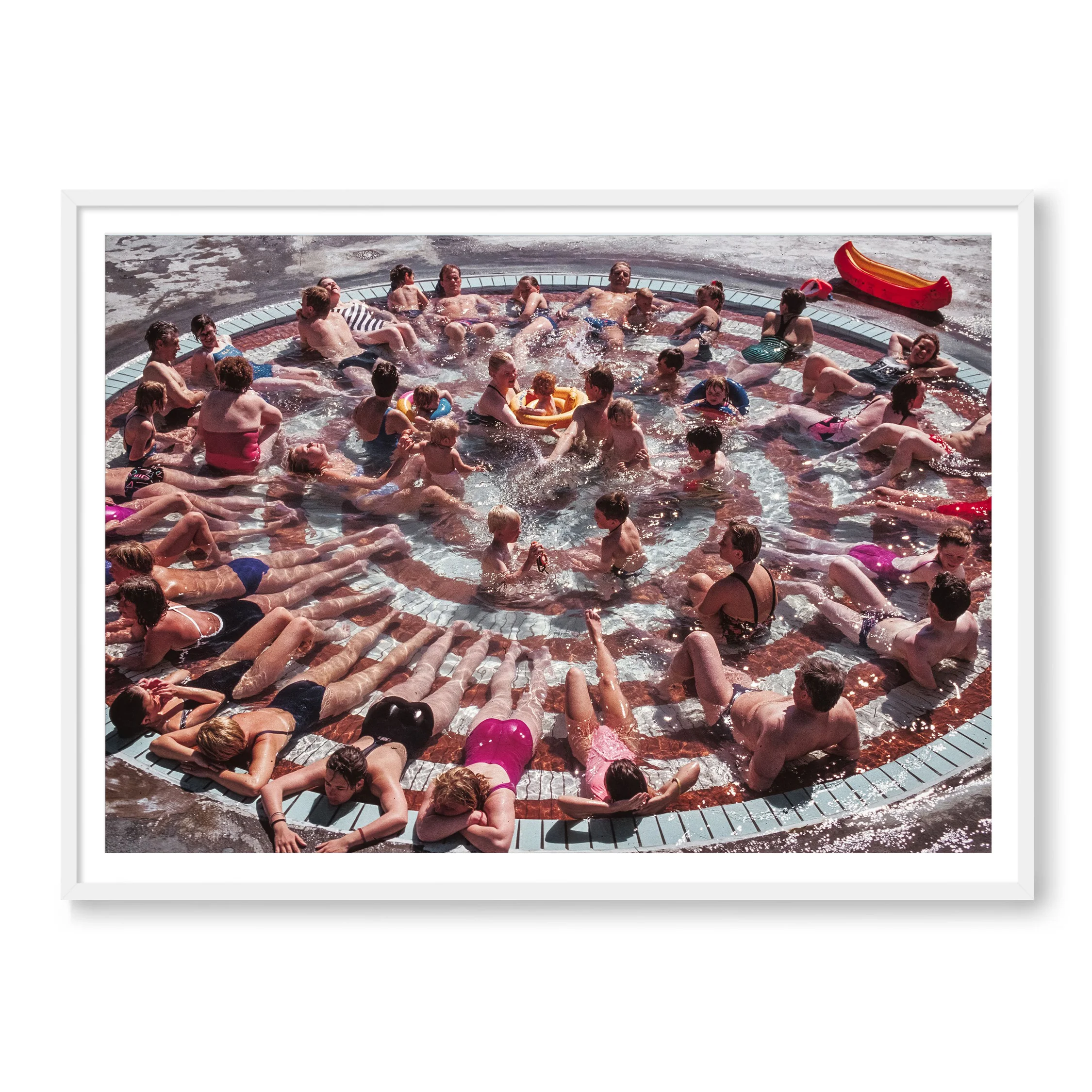 HOT TUB IN ICELAND - Image 2