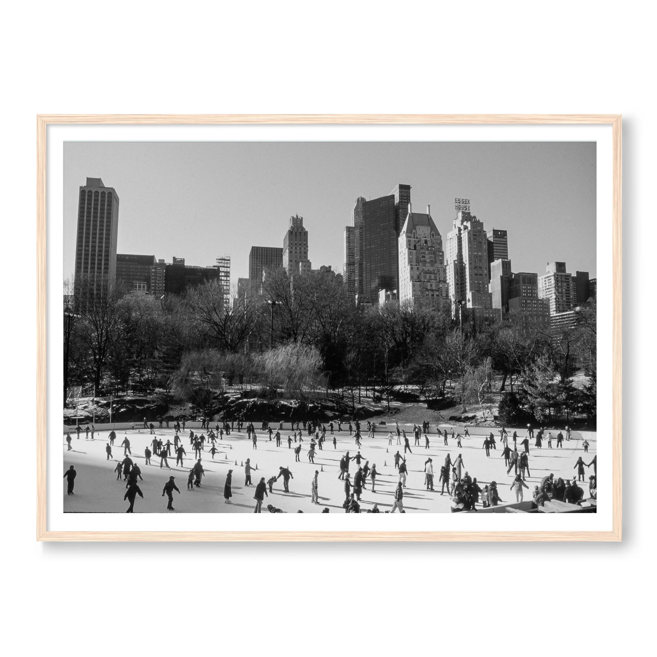 Ice Skating In Central Park - Image 3