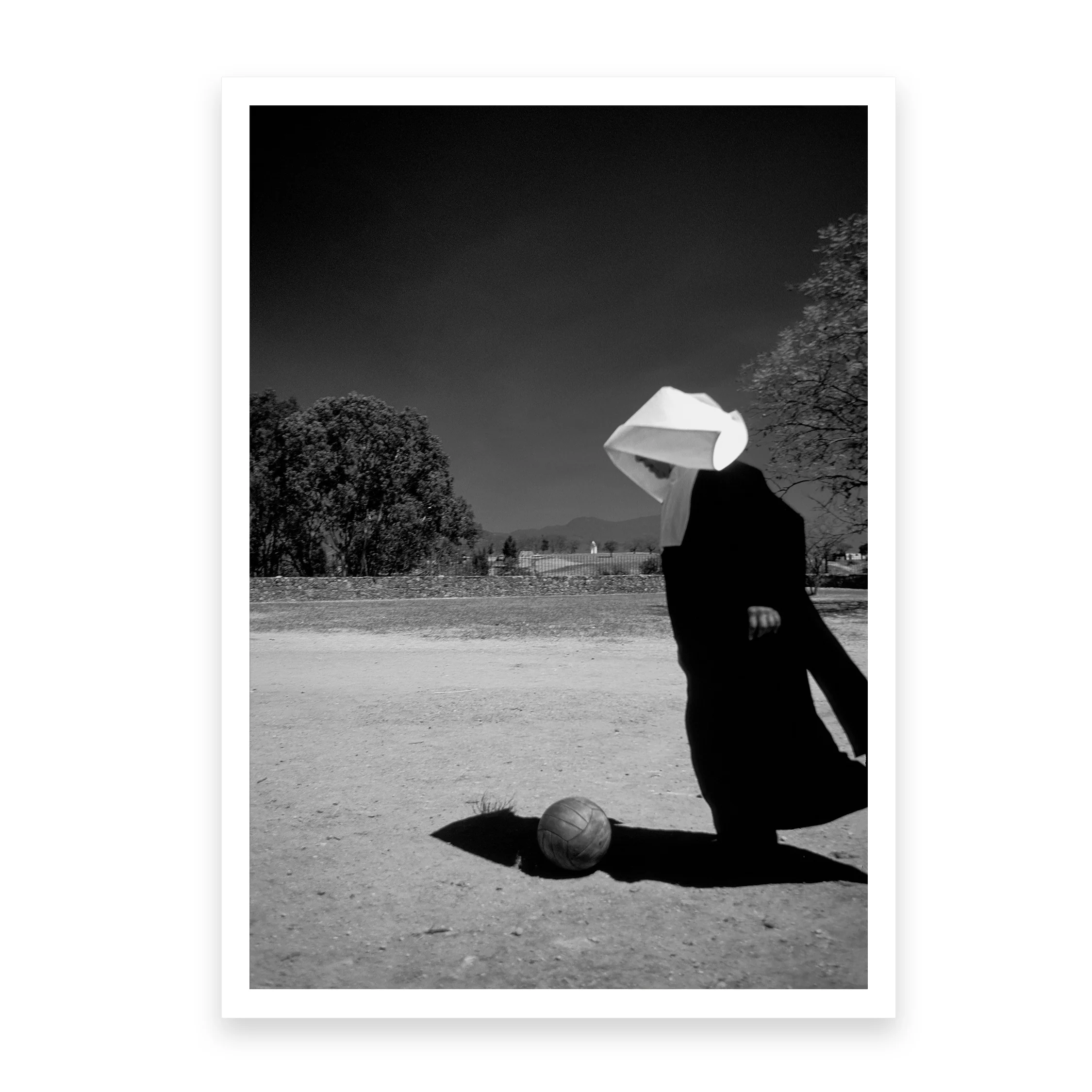 Nun Plays Futbol - Image 4